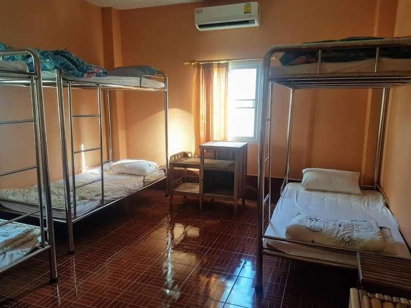 Soutchai Hostel And Tour Company ปากเซ ภายนอก รูปภาพ
