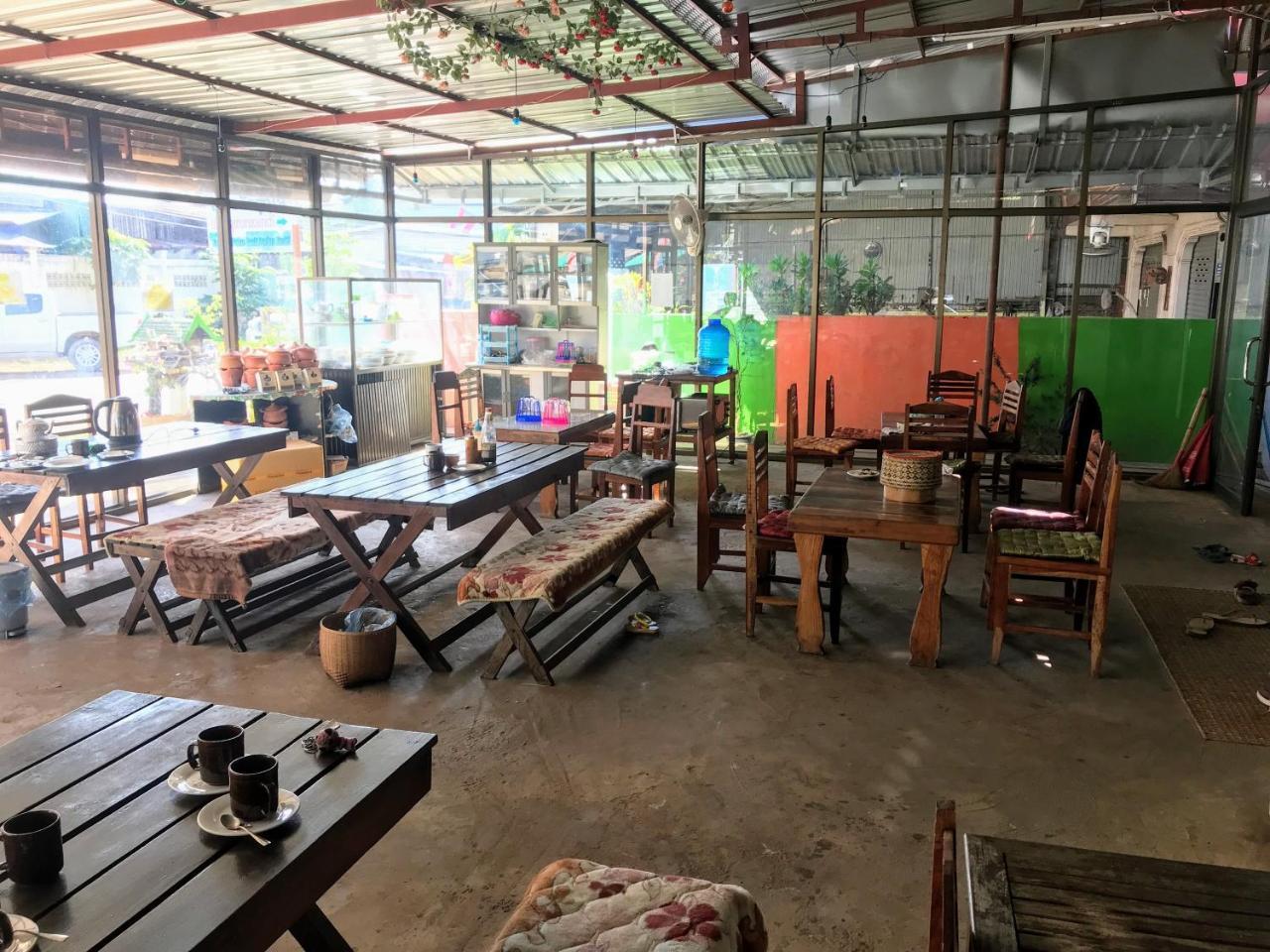 Soutchai Hostel And Tour Company ปากเซ ภายนอก รูปภาพ