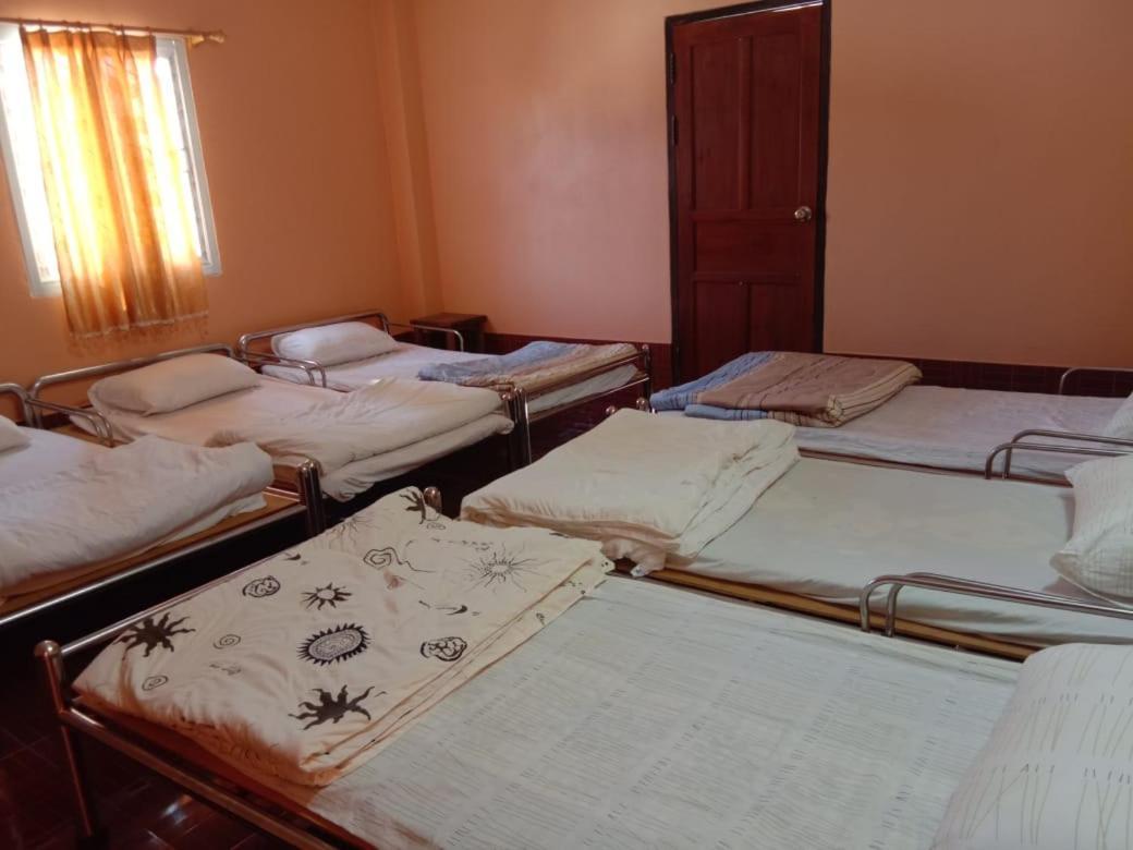 Soutchai Hostel And Tour Company ปากเซ ภายนอก รูปภาพ